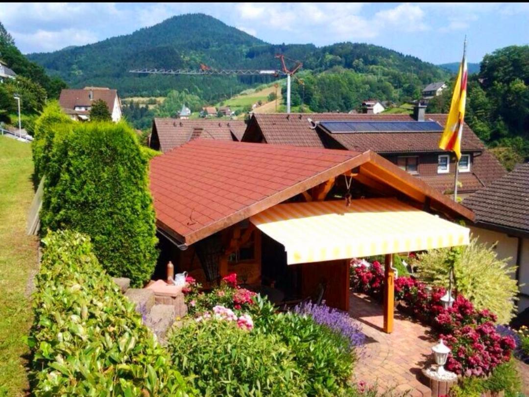 Gaestehaus Haaser Hotel Bad Peterstal-Griesbach Luaran gambar