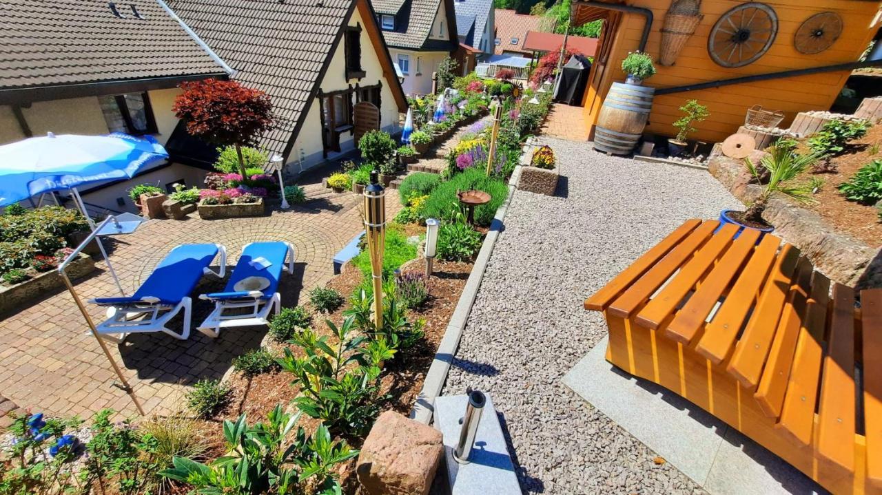 Gaestehaus Haaser Hotel Bad Peterstal-Griesbach Luaran gambar